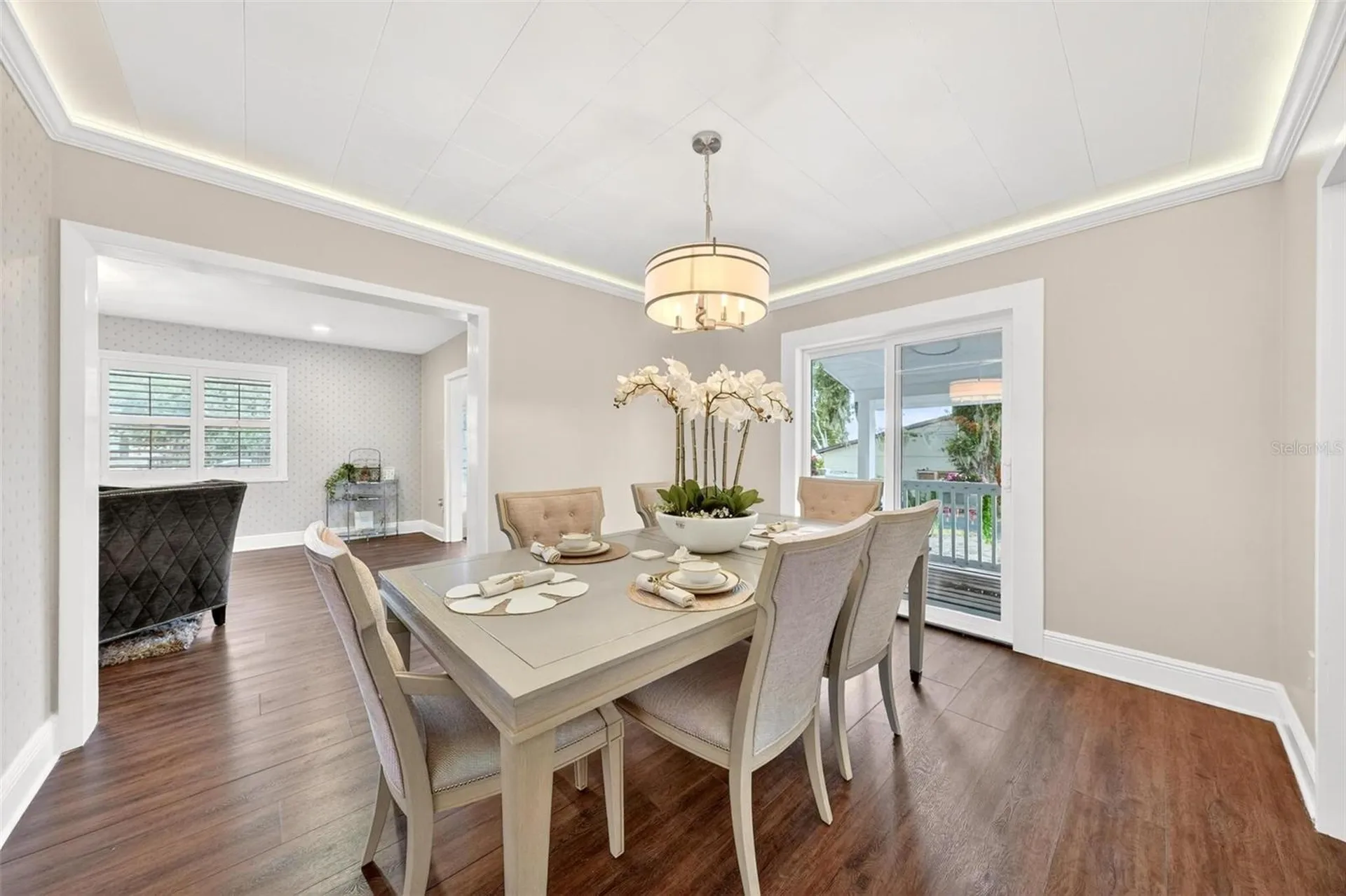 1099 Grove Avenue Mount Dora FL 32757