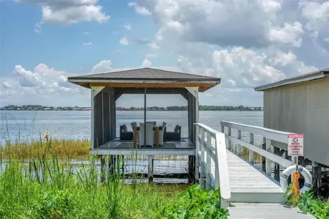 1099 Grove Avenue Mount Dora FL 32757