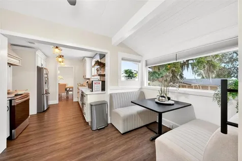 1099 Grove Avenue Mount Dora FL 32757