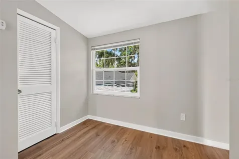 1099 Grove Avenue Mount Dora FL 32757
