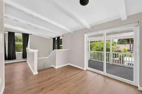 1099 Grove Avenue Mount Dora FL 32757