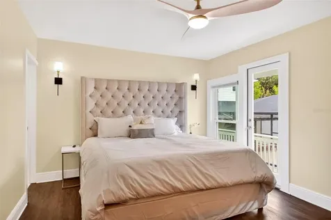 1099 Grove Avenue Mount Dora FL 32757