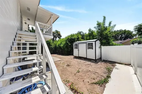 1099 Grove Avenue Mount Dora FL 32757