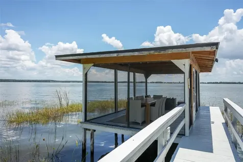 1099 Grove Avenue Mount Dora FL 32757
