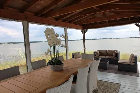 1099 Grove Avenue Mount Dora FL 32757
