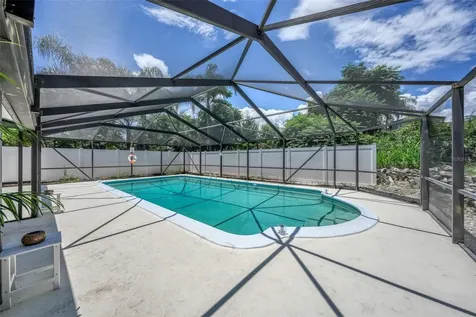 1099 Grove Avenue Mount Dora FL 32757