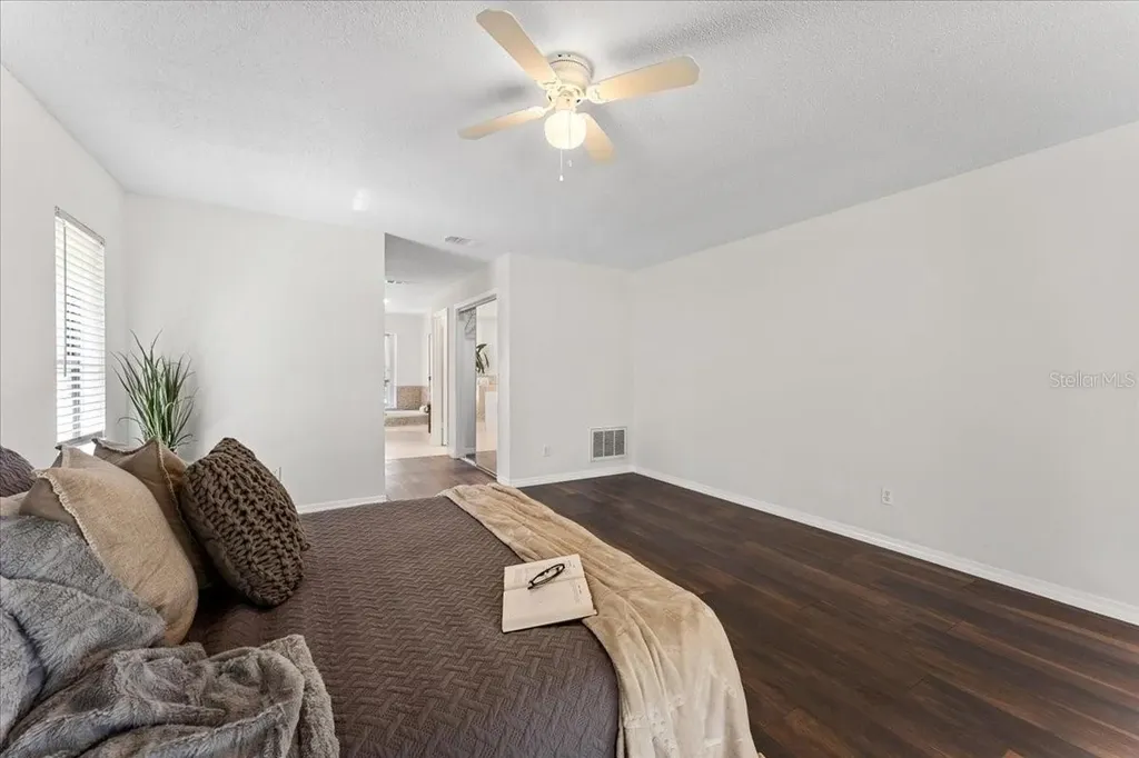 136 Sheffield Circle E Palm Harbor FL 34683