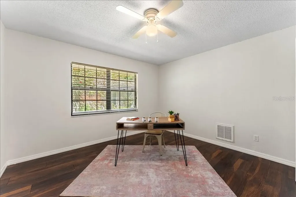 136 Sheffield Circle E Palm Harbor FL 34683