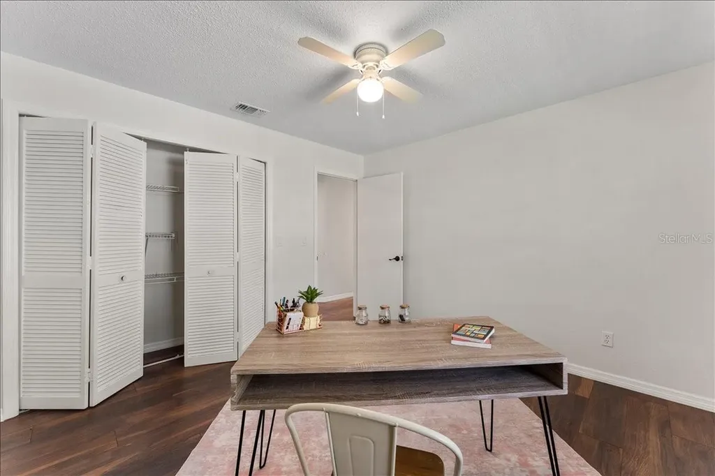 136 Sheffield Circle E Palm Harbor FL 34683