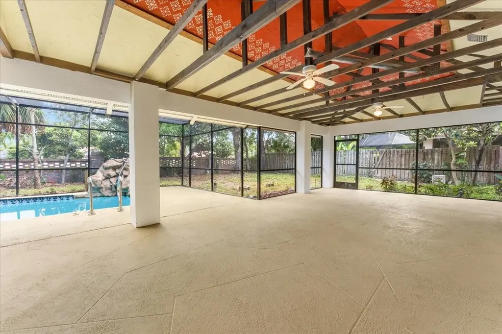 136 Sheffield Circle E Palm Harbor FL 34683