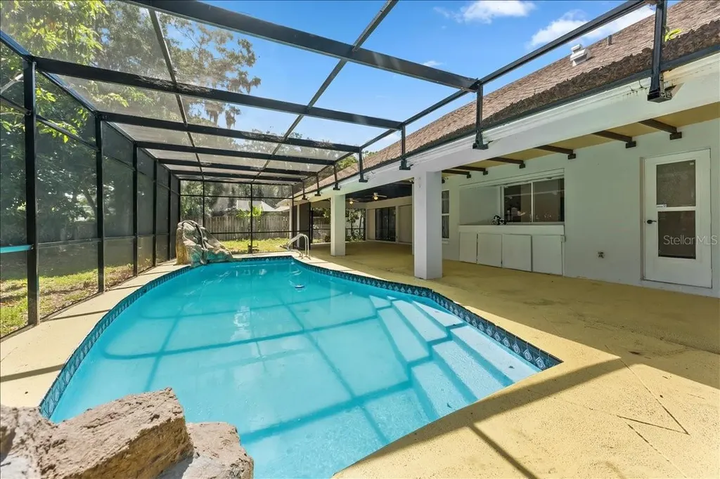 136 Sheffield Circle E Palm Harbor FL 34683