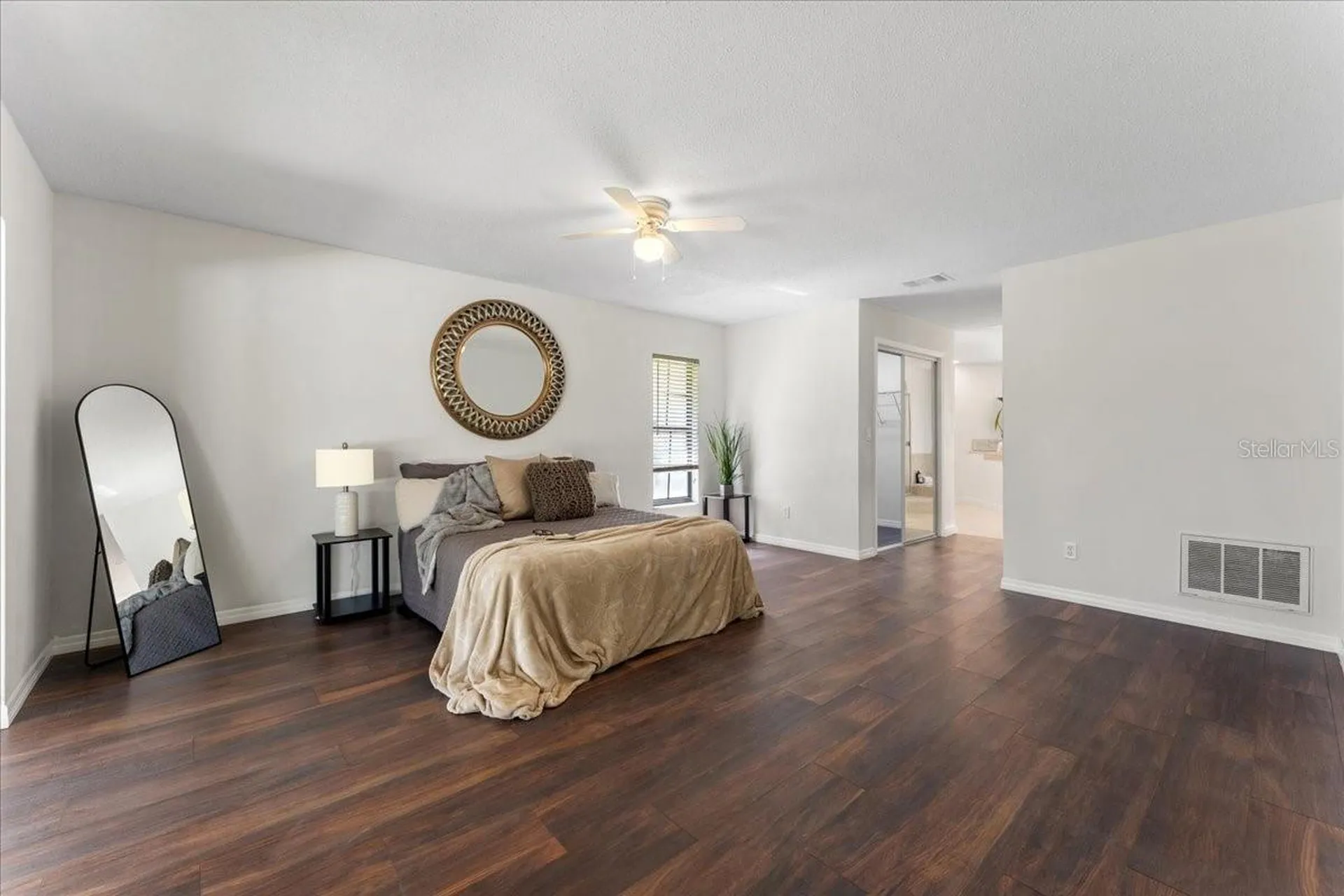 136 Sheffield Circle E Palm Harbor FL 34683