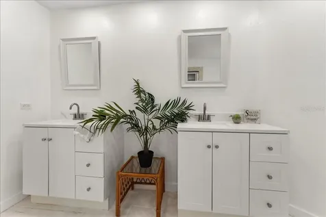 136 Sheffield Circle E Palm Harbor FL 34683