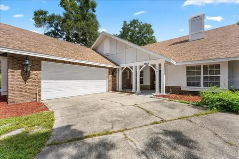 136 Sheffield Circle E Palm Harbor FL 34683