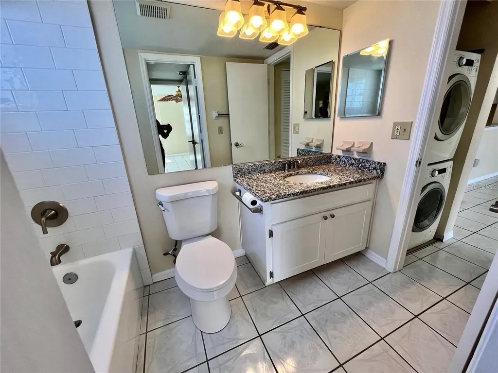 6908 Stones Throw Circle N St Petersburg FL 33710