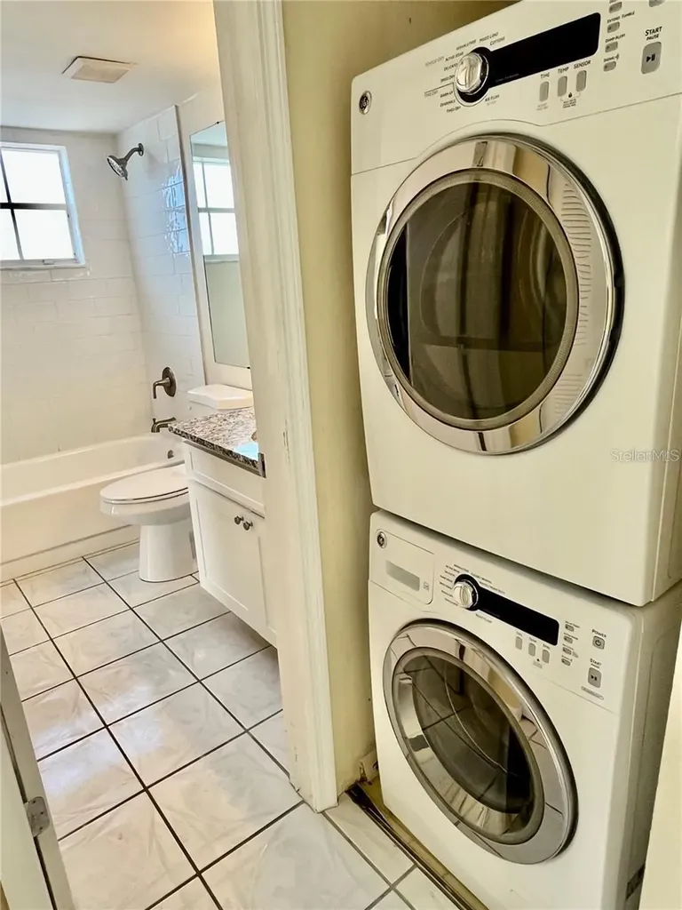 6908 Stones Throw Circle N St Petersburg FL 33710