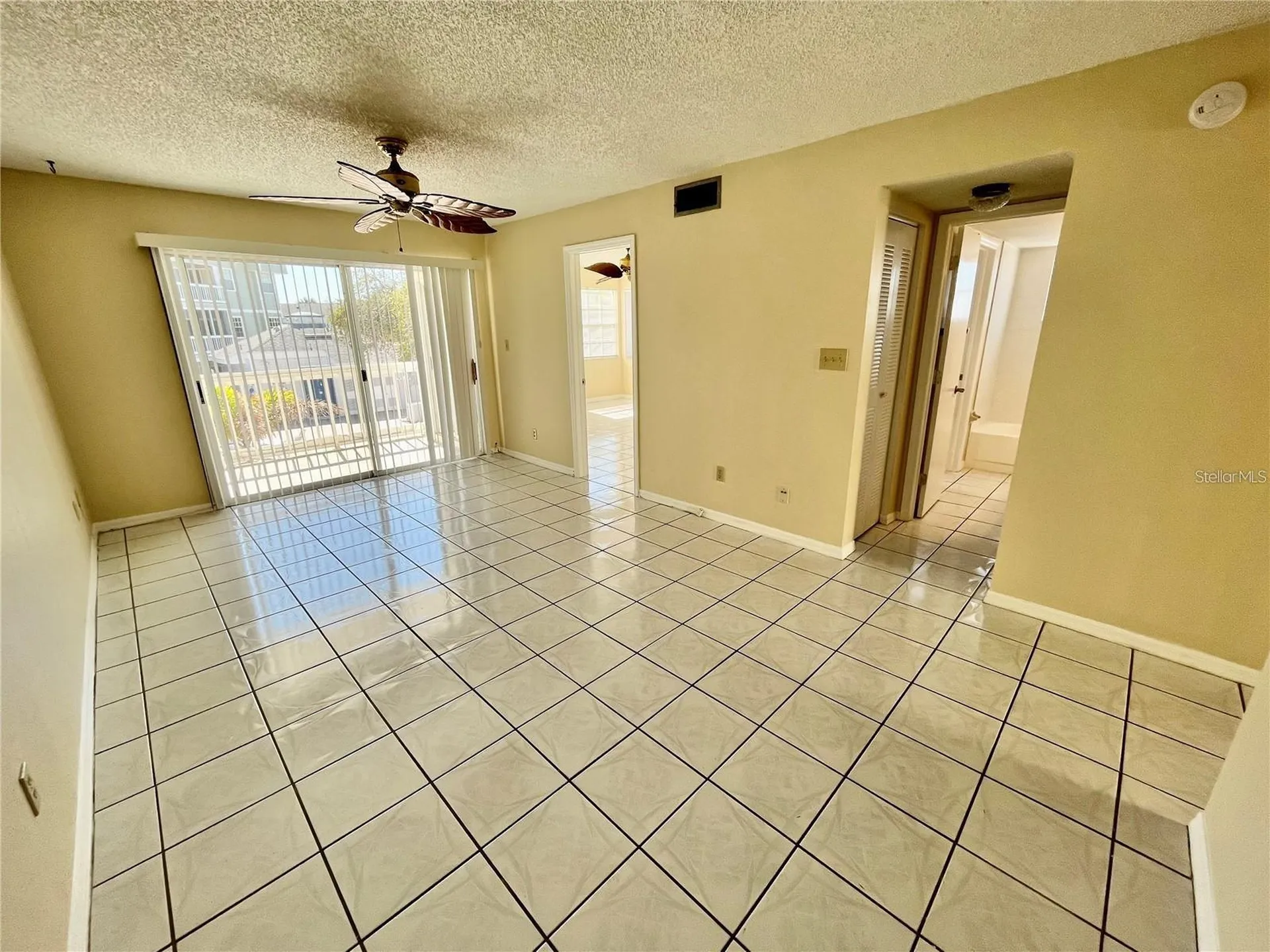 6908 Stones Throw Circle N St Petersburg FL 33710