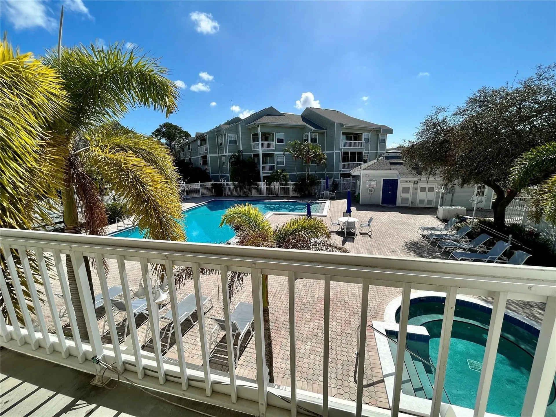 6908 Stones Throw Circle N St Petersburg FL 33710