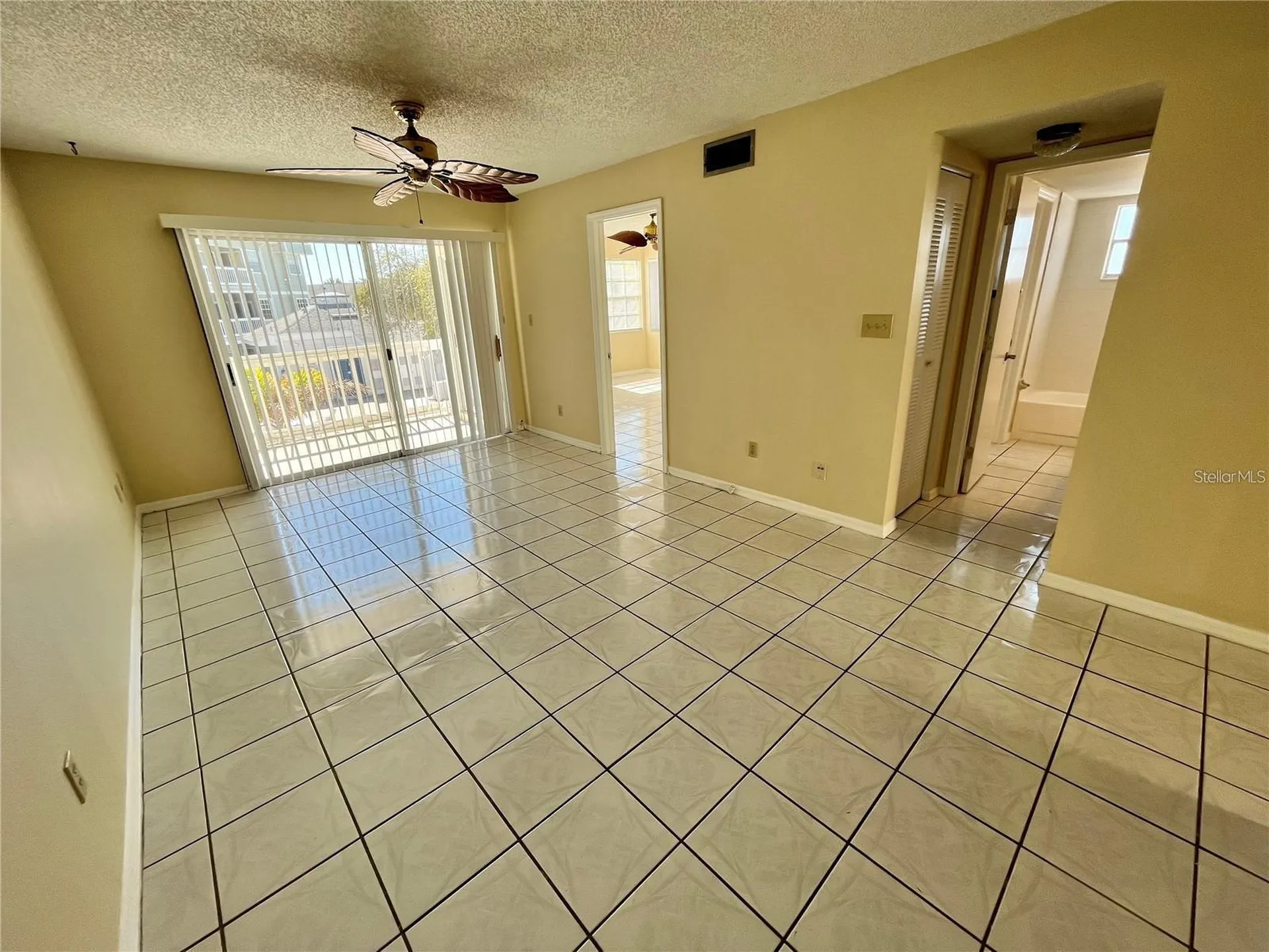 6908 Stones Throw Circle N St Petersburg FL 33710