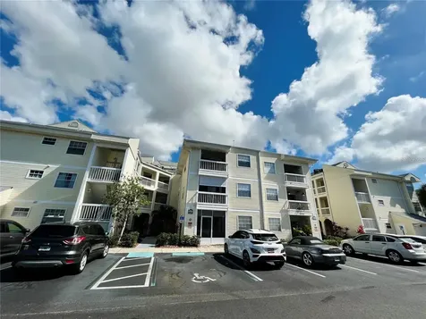 6908 Stones Throw Circle N St Petersburg FL 33710