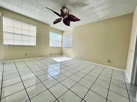 6908 Stones Throw Circle N St Petersburg FL 33710