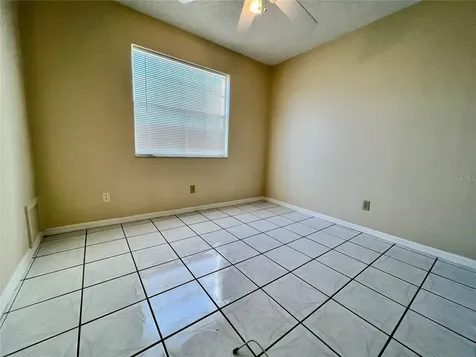 6908 Stones Throw Circle N St Petersburg FL 33710