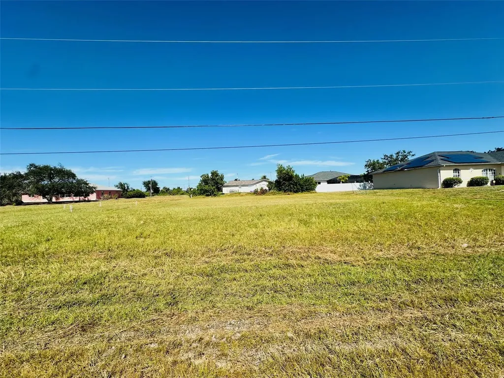 2053 NW 3rd Street Cape Coral FL 33993