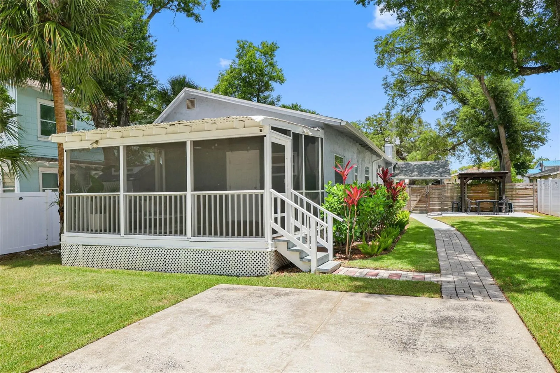 414 W Amelia Avenue Tampa FL 33602
