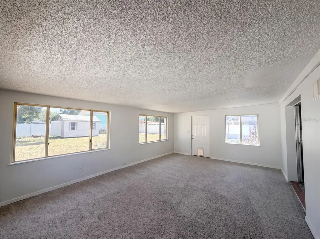 2234 Avenue B NW Winter Haven FL 33880