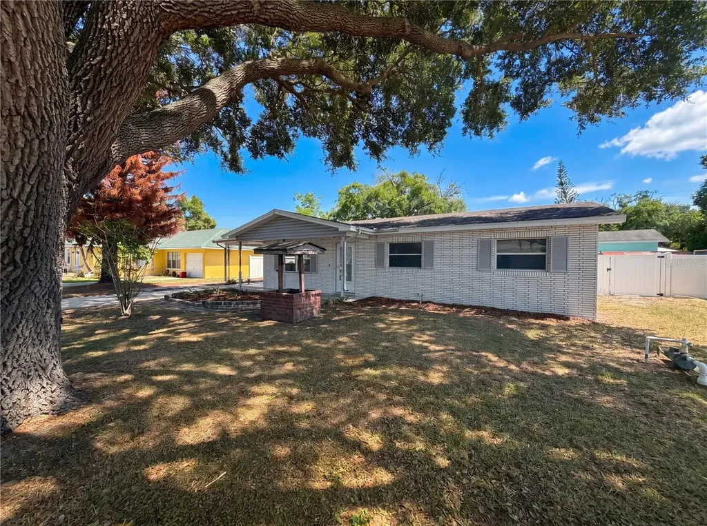 2234 Avenue B NW Winter Haven FL 33880
