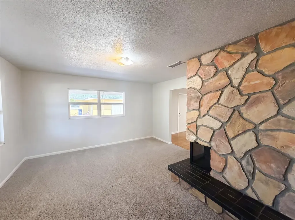 2234 Avenue B NW Winter Haven FL 33880