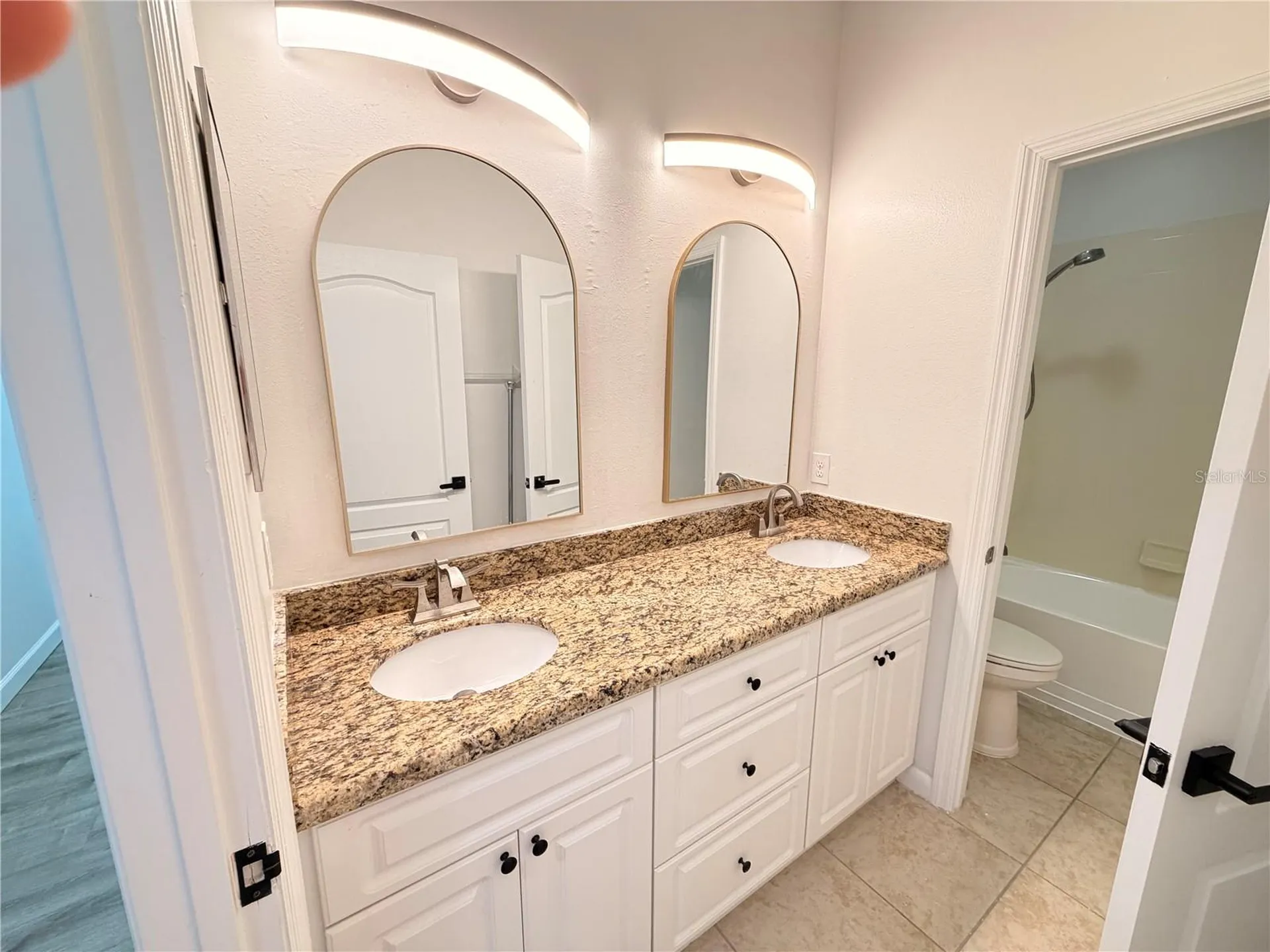 2347 Crosston Circle Orlando FL 32824