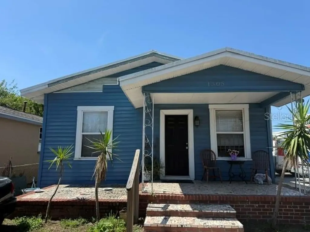 1505 E 28th Tampa FL 33605