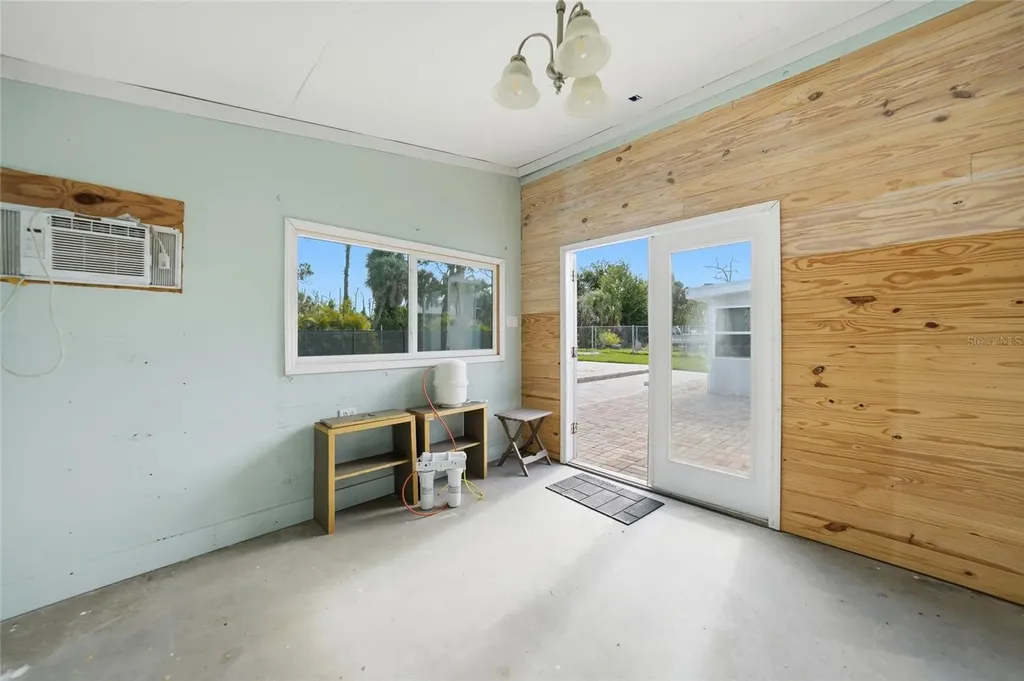 8164 Archie Street Englewood FL 34224