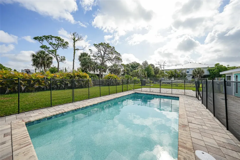 8164 Archie Street Englewood FL 34224