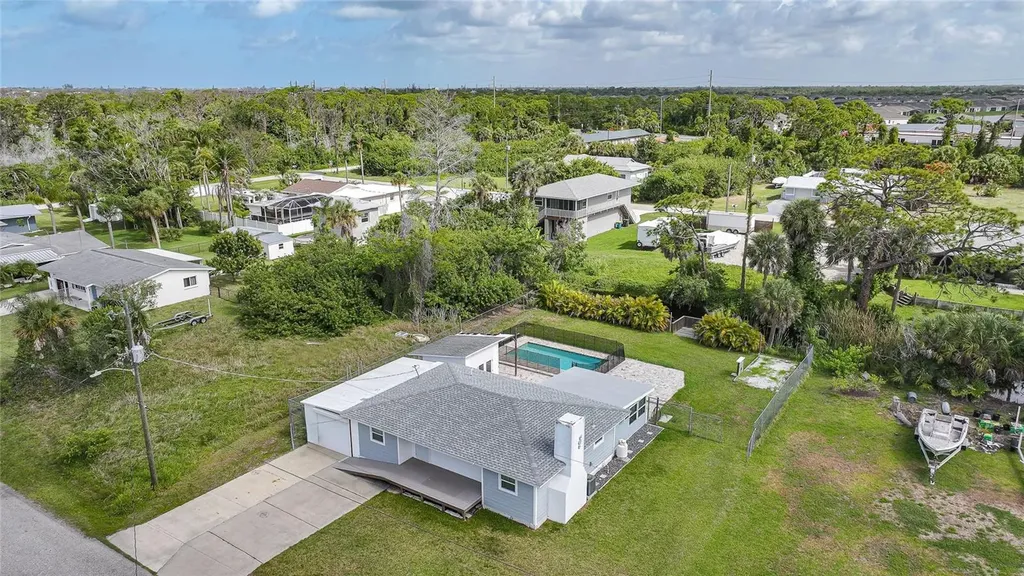 8164 Archie Street Englewood FL 34224