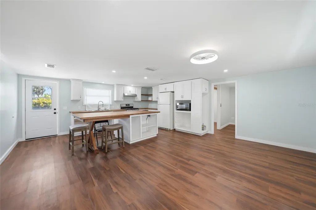 8164 Archie Street Englewood FL 34224