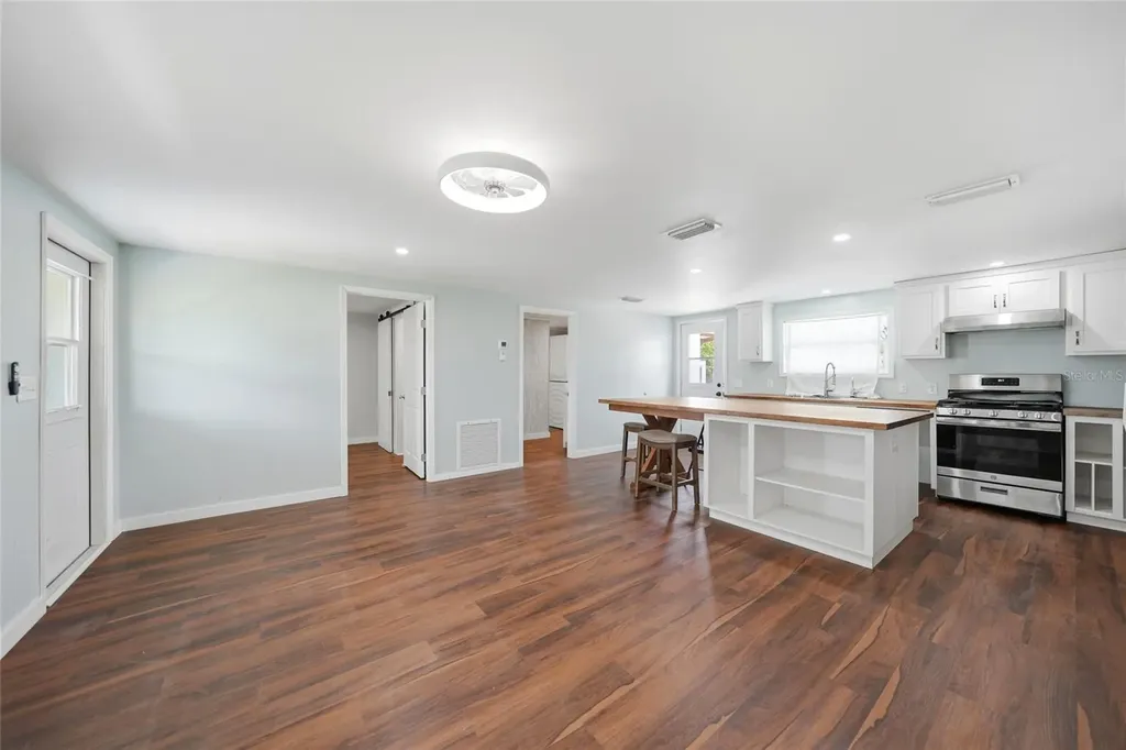8164 Archie Street Englewood FL 34224