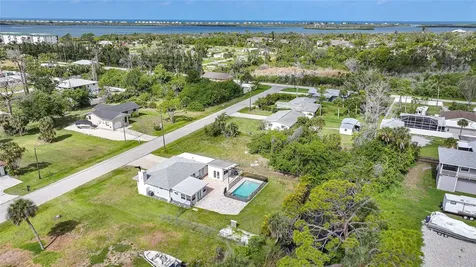8164 Archie Street Englewood FL 34224