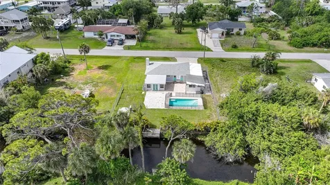 8164 Archie Street Englewood FL 34224