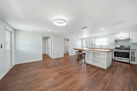 8164 Archie Street Englewood FL 34224