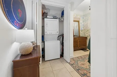 325 NW 14th Street Gainesville FL 32603
