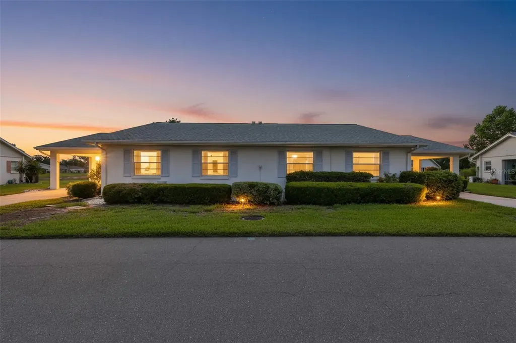 109 Glendower Circle Sun City Center FL 33573