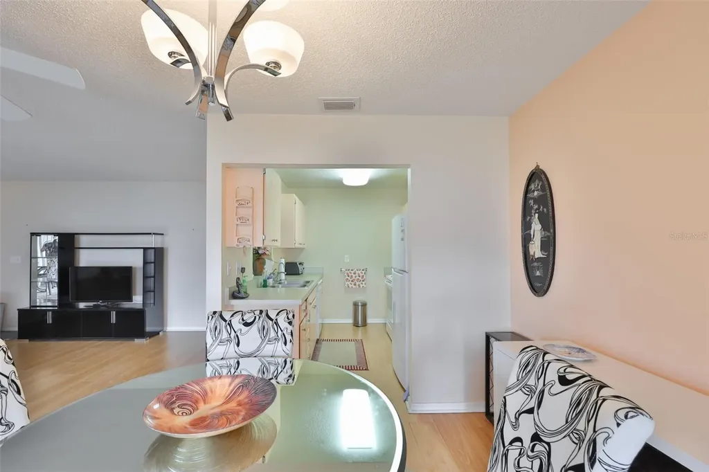 109 Glendower Circle Sun City Center FL 33573