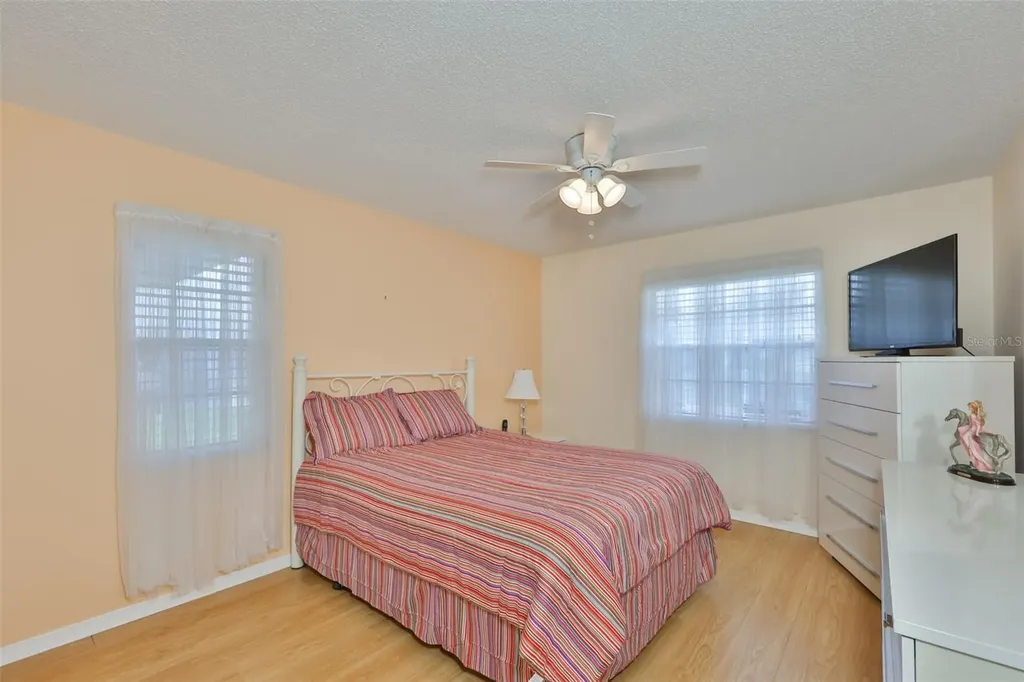 109 Glendower Circle Sun City Center FL 33573
