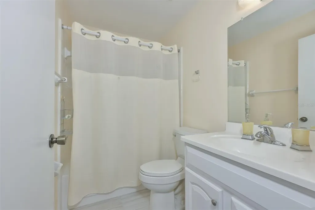 109 Glendower Circle Sun City Center FL 33573