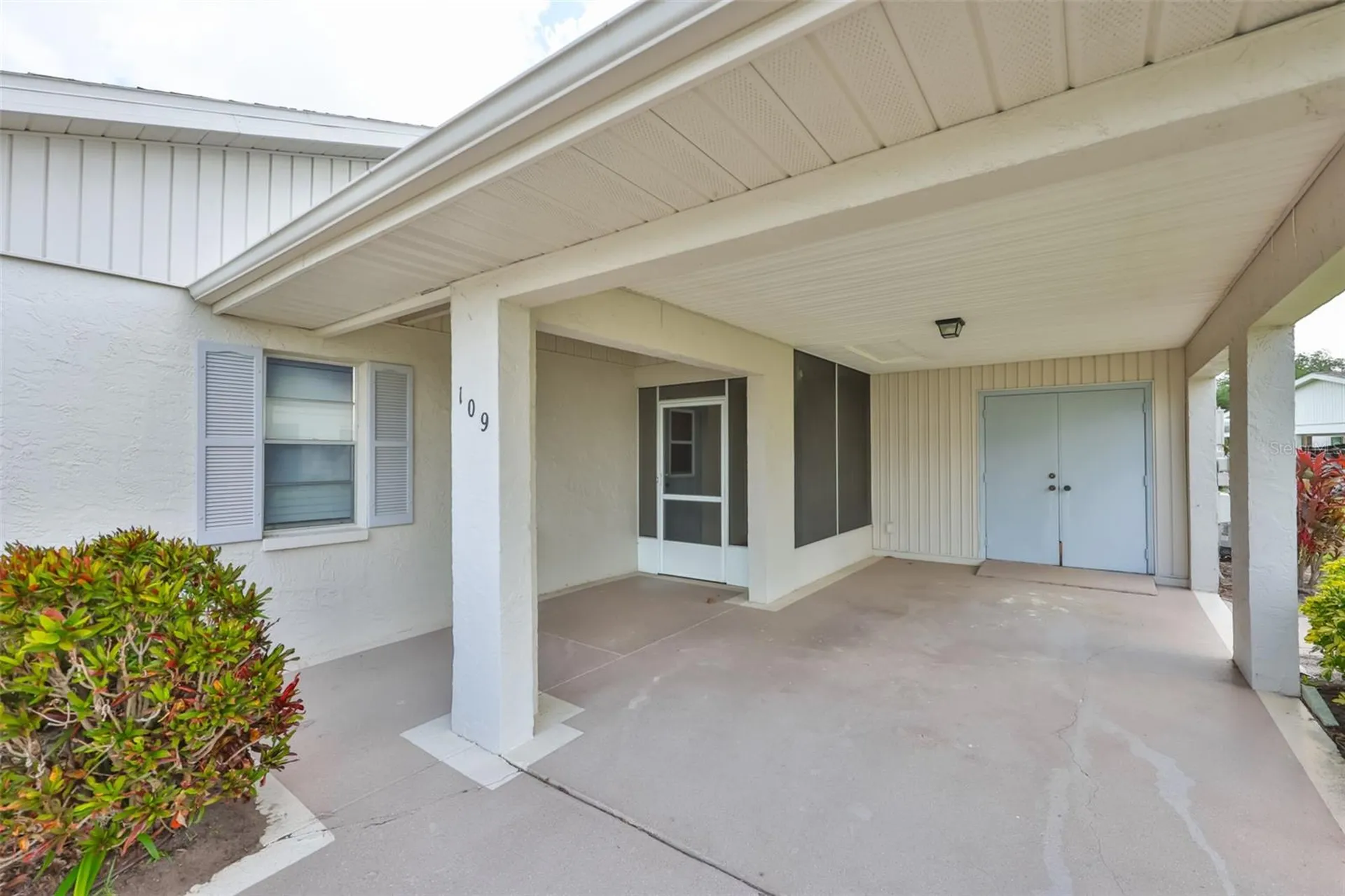 109 Glendower Circle Sun City Center FL 33573