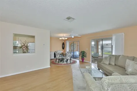 109 Glendower Circle Sun City Center FL 33573