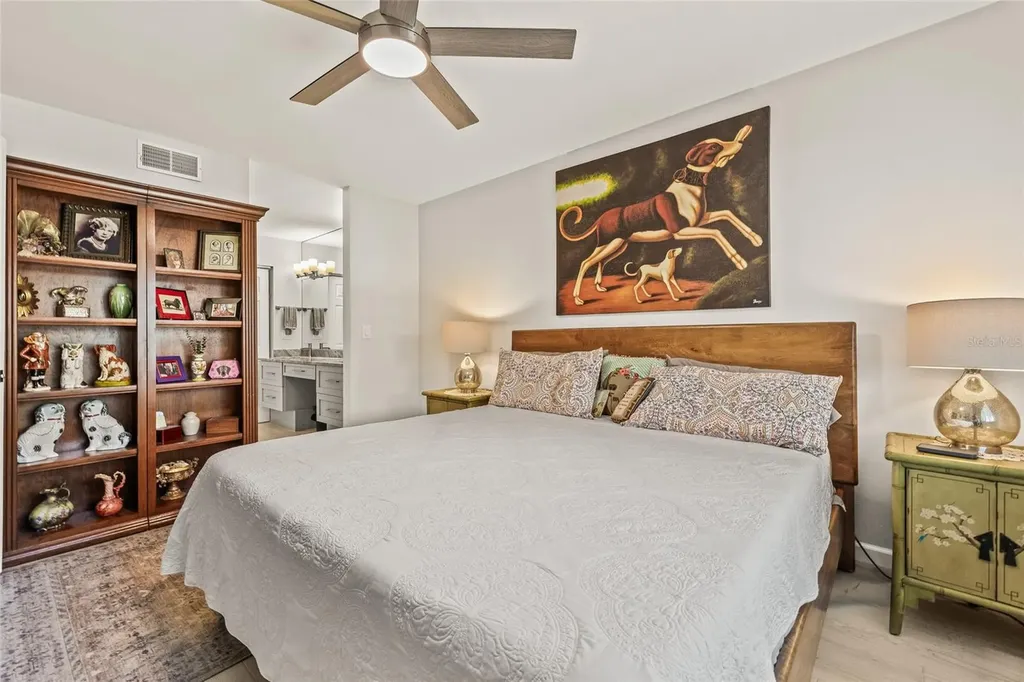 476 Santa Cruz Place NE St Petersburg FL 33703