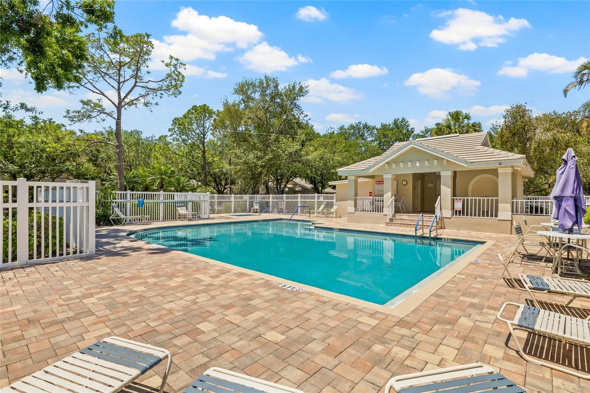 476 Santa Cruz Place NE St Petersburg FL 33703